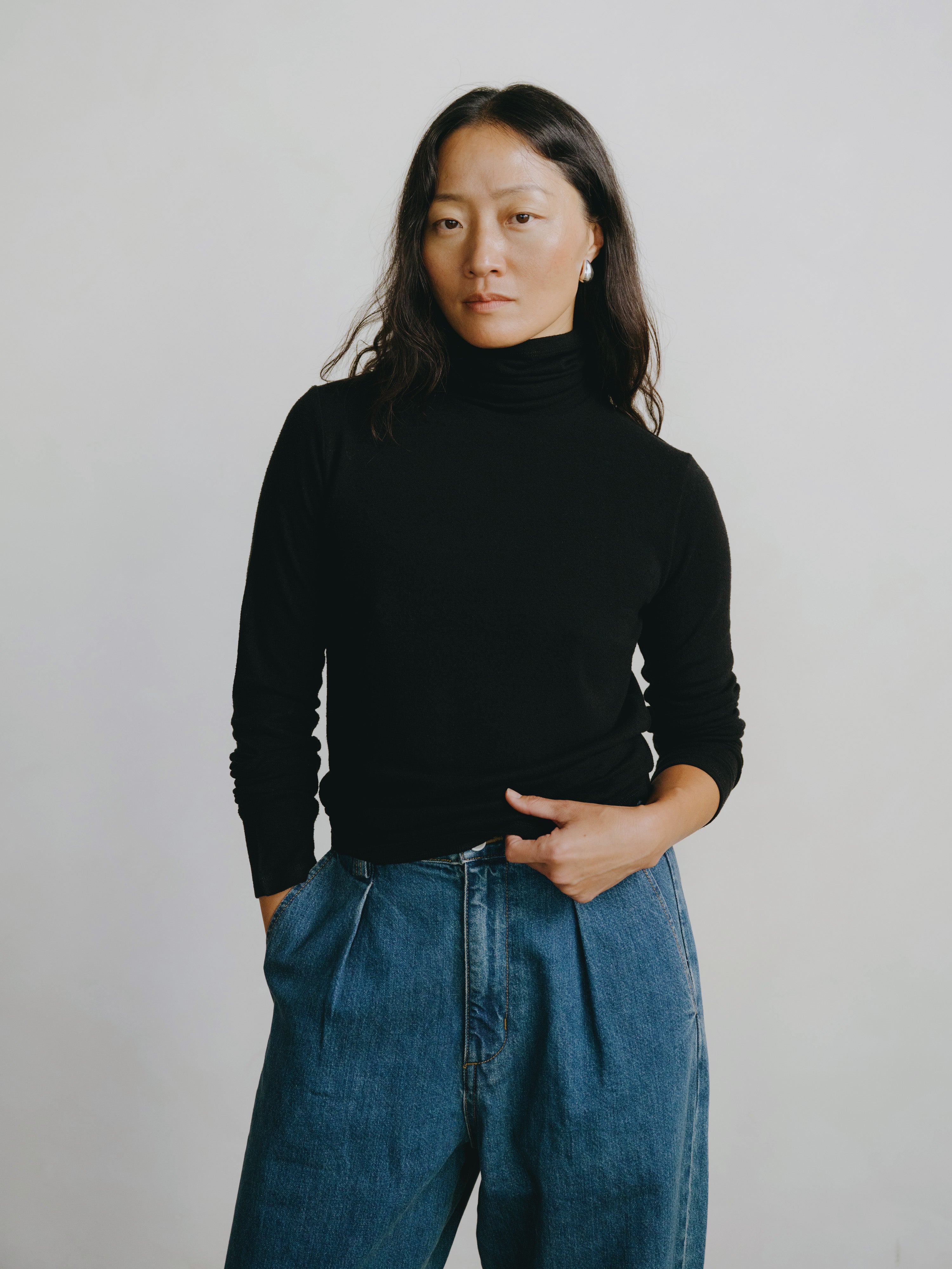 Marianne Turtleneck, Regen Silk Noil Jersey, Black